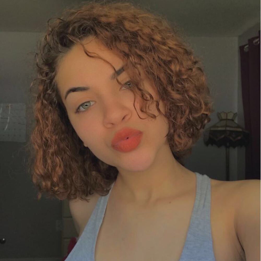 Meet your Posher, Natalia